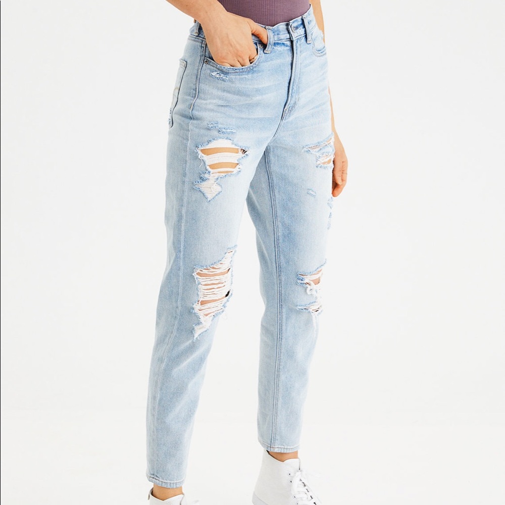 American Eagle | Ripped Mom Jeans